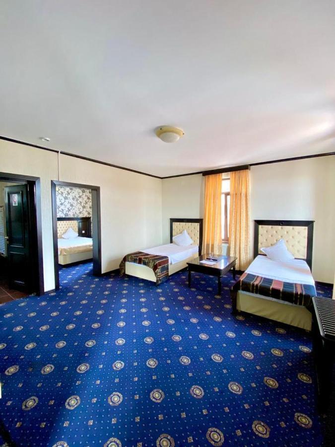 Hotel Premier Class Valea Lupului  外观 照片
