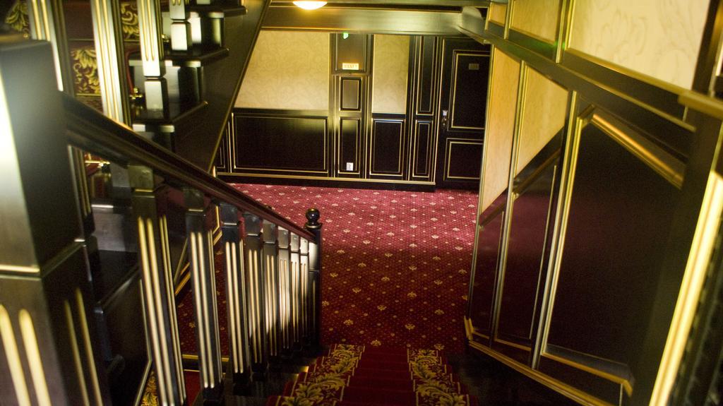 Hotel Premier Class Valea Lupului  外观 照片