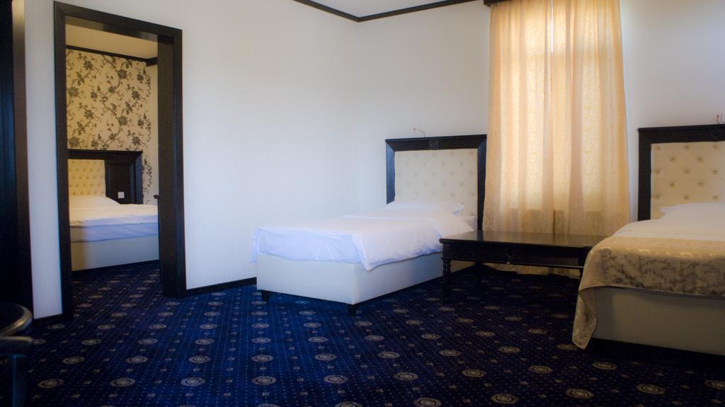 Hotel Premier Class Valea Lupului  外观 照片