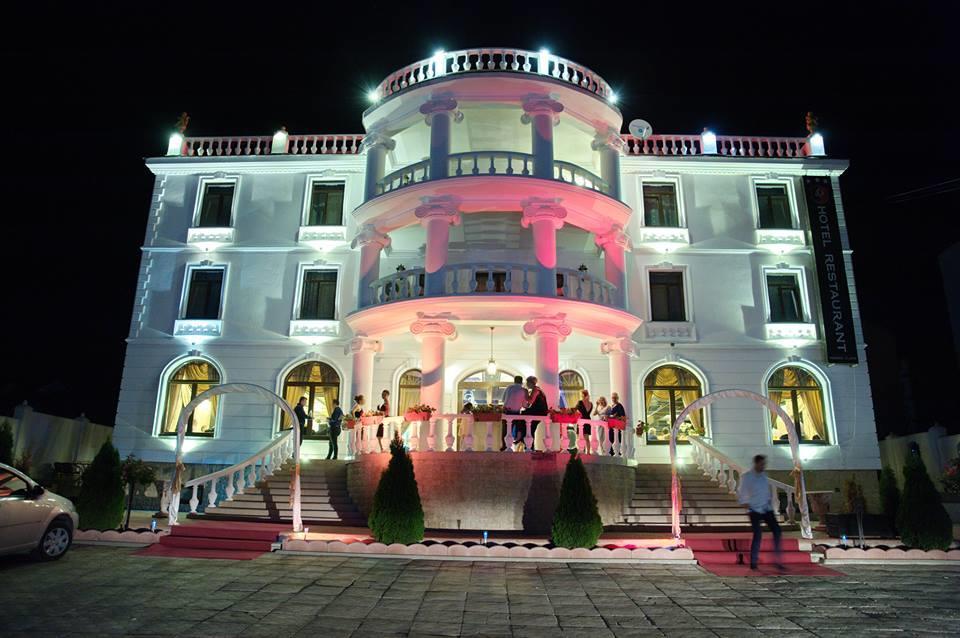 Hotel Premier Class Valea Lupului  外观 照片