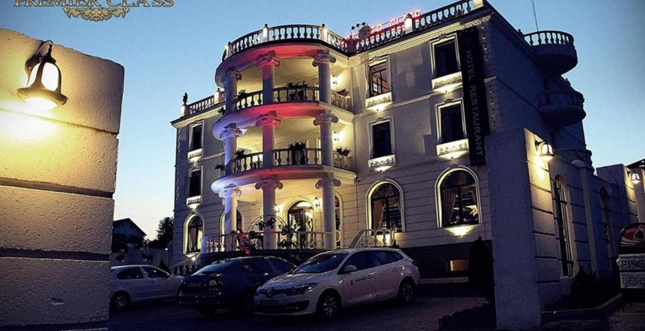Hotel Premier Class Valea Lupului  外观 照片
